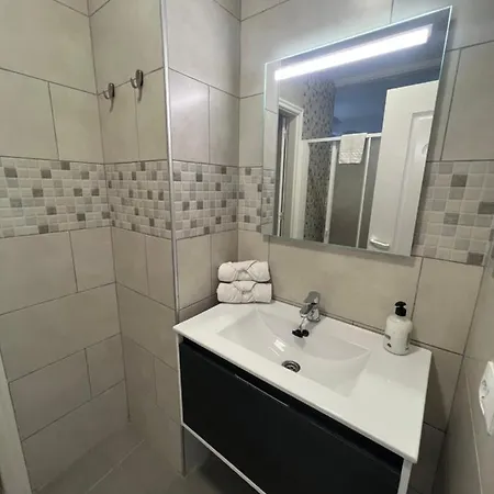 Apartamento Edificio Playa Chica