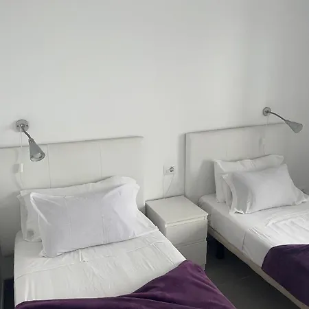 Apartamento Edificio Playa Chica