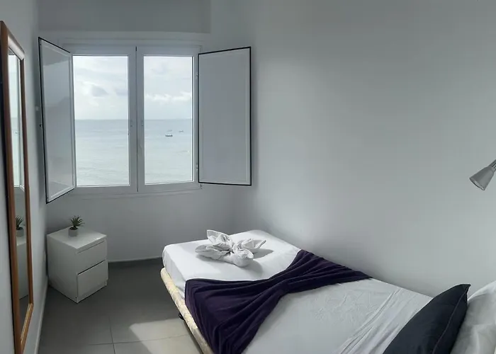 Edificio Playa Chica Apartmán