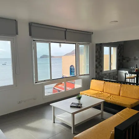 Apartament Edificio Playa Chica *