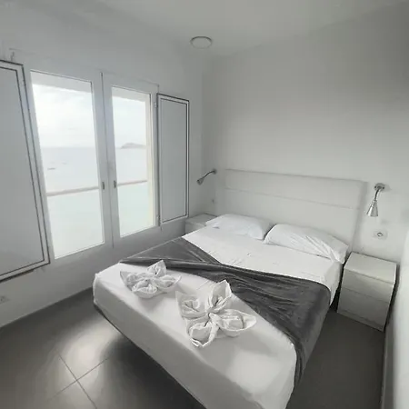 Edificio Playa Chica Apartament *