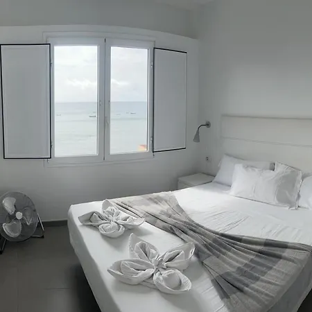 Edificio Playa Chica