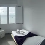 Edificio Playa Chica アパート