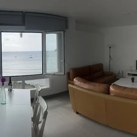 Edificio Playa Chica 아파트 엘메다노